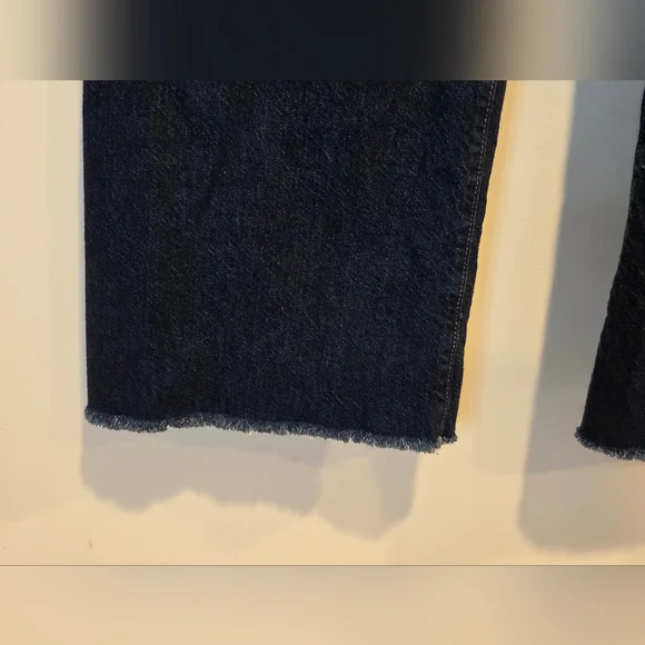 Veronica Beard Dark Blue Flare Jeans.    Size 27 - Picture 5 of 15